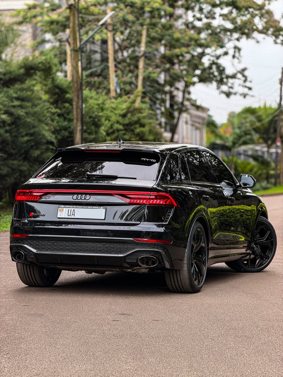 2023 Audi RS Q8 exterior photo 5